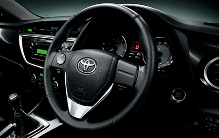 TOYOTA AURIS
