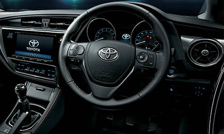 TOYOTA AURIS