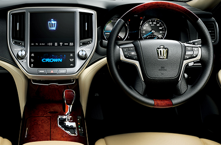 TOYOTA CROWN MAJESTA