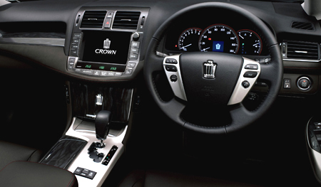 TOYOTA CROWN