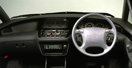 TOYOTA ESTIMA LUCIDA