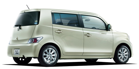 TOYOTA bB