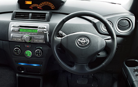 TOYOTA bB