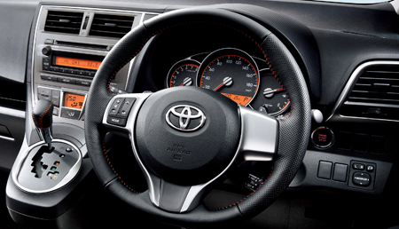 TOYOTA RACTIS