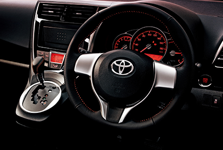 TOYOTA RACTIS