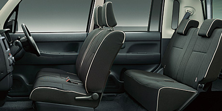 TOYOTA PIXIS SPACE
