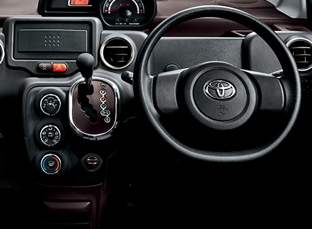 TOYOTA SPADE