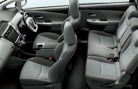 TOYOTA PRIUS ALPHA