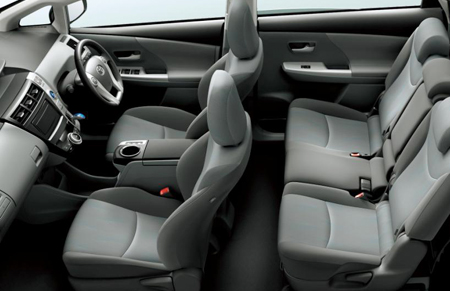 TOYOTA PRIUS ALPHA
