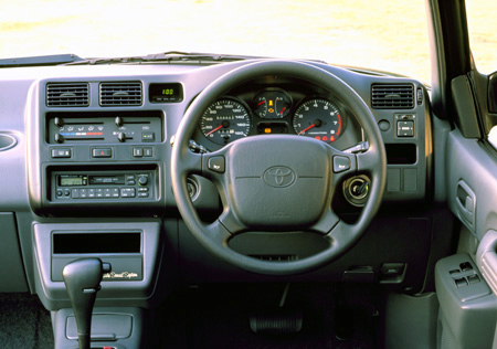 TOYOTA RAV4 L