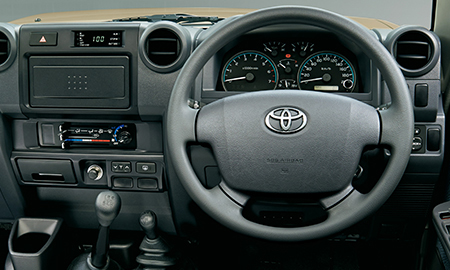 TOYOTA LAND CRUISER 70