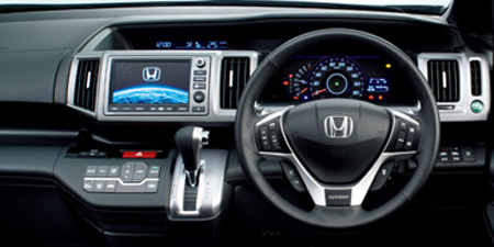 HONDA STEP WAGON SPADA