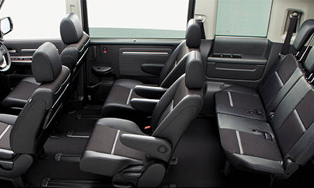 HONDA STEP WAGON SPADA