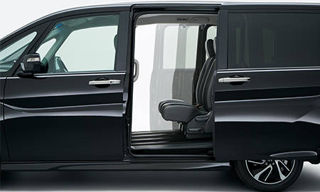 HONDA STEP WAGON SPADA