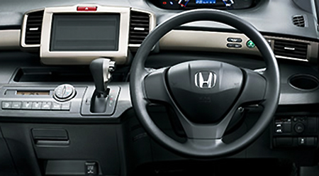 HONDA FREED SPIKE