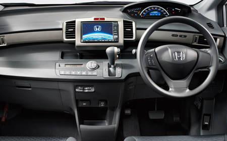 HONDA FREED SPIKE
