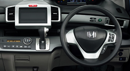 HONDA FREED HYBRID