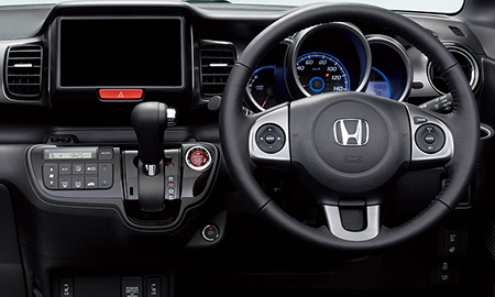HONDA N BOX SLASH