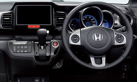 HONDA N BOX SLASH