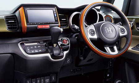 HONDA N BOX SLASH
