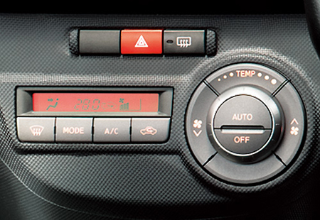 SUBARU LUCRA