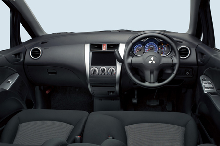 MITSUBISHI COLT PLUS