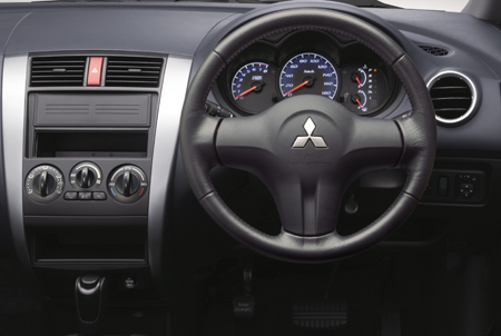 MITSUBISHI COLT PLUS