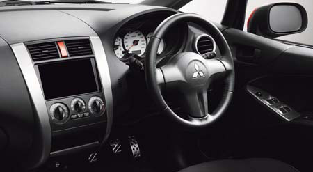 MITSUBISHI COLT
