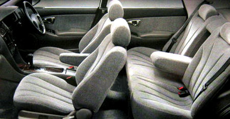 MITSUBISHI DIAMANTE