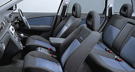 MITSUBISHI AIRTREK