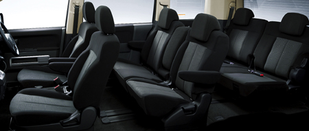 MITSUBISHI DELICA D5