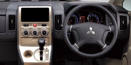 MITSUBISHI DELICA D5