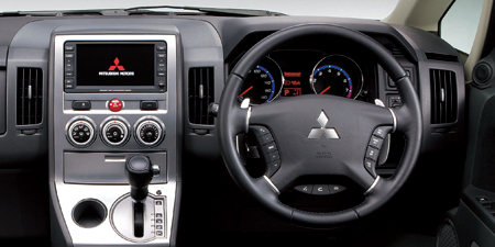 MITSUBISHI DELICA D5