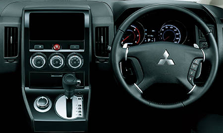 MITSUBISHI DELICA D5