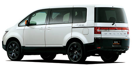 MITSUBISHI DELICA D5