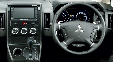 MITSUBISHI DELICA D5