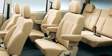 MITSUBISHI DELICA D5
