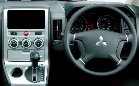 MITSUBISHI DELICA D5