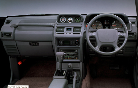MITSUBISHI PAJERO