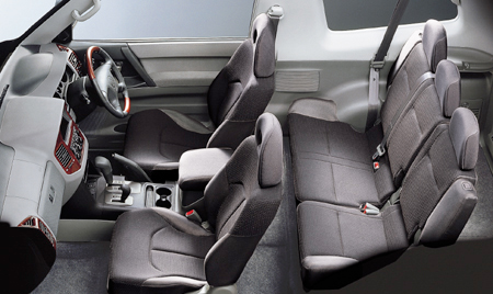 MITSUBISHI PAJERO