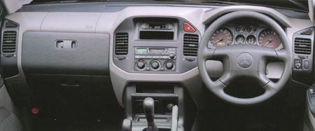 MITSUBISHI PAJERO