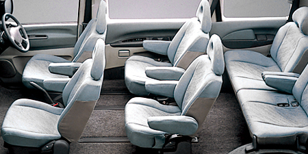 MITSUBISHI DELICA SPACE GEAR