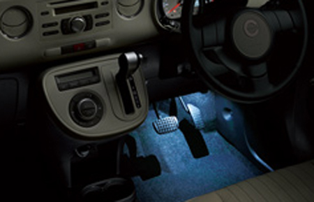 DAIHATSU MIRA COCOA