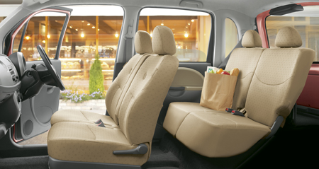 DAIHATSU MOVE LATTE