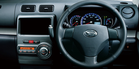 DAIHATSU MOVE CONTE