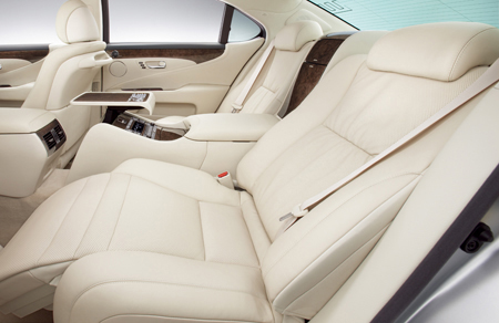LEXUS LS