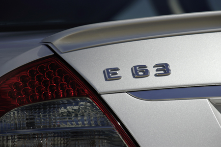 MERCEDES BENZ E CLASS