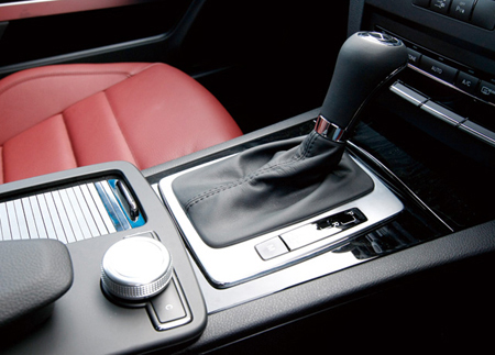 MERCEDES BENZ E CLASS