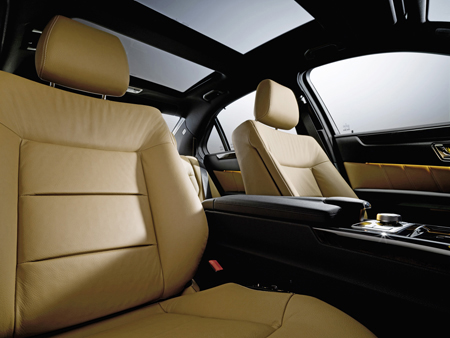 MERCEDES BENZ E CLASS