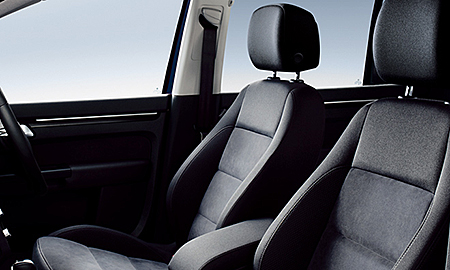 VOLKSWAGEN GOLF TOURAN
